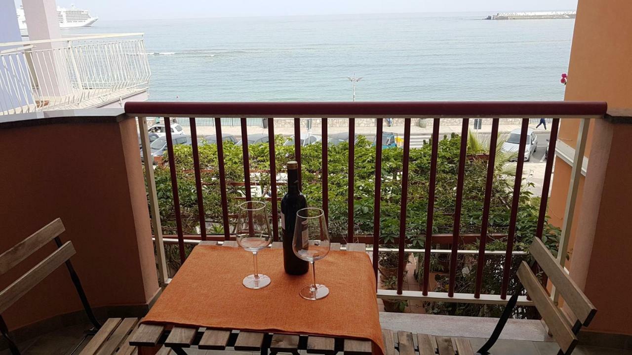 Loft Baia Di Giardini公寓 外观 照片